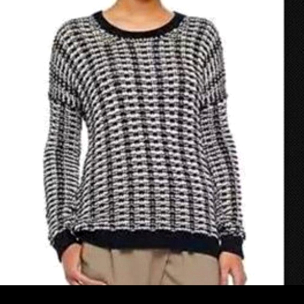 Vince Womens Size Small Oversized, Dropped Shoulder, Blue and Cream 100% cotton